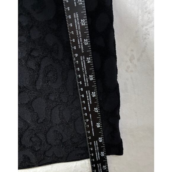 BURBERRY London Black Tone-on-Tone Textured Bodycon Midi Sweater Skirt | Size XL - Picture 8 of 10